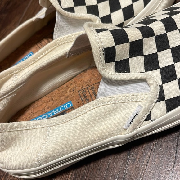 VANS Checkerboard Slip Ons - Picture 6 of 7